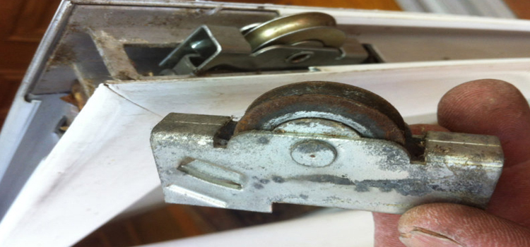 screen door roller repair in Taft